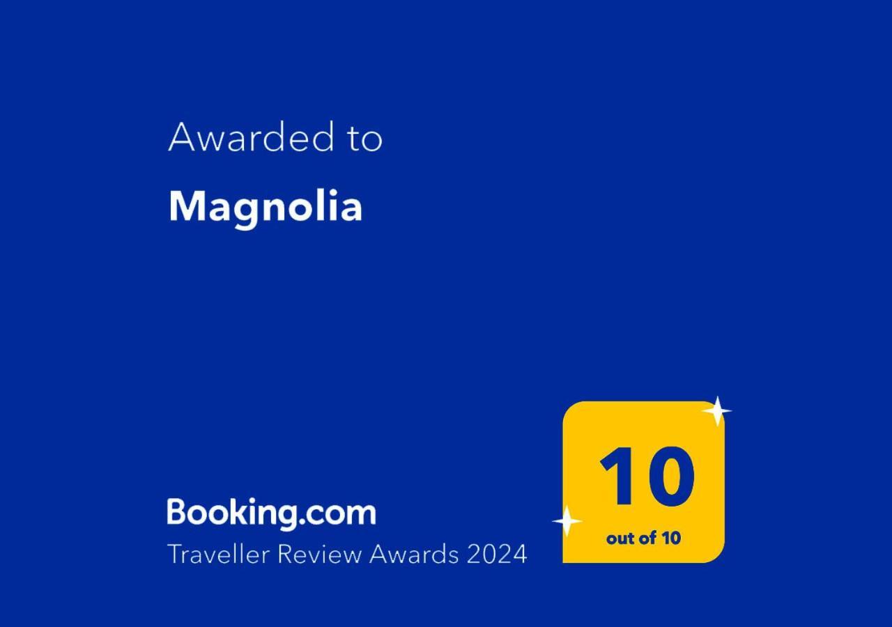 Magnolia *